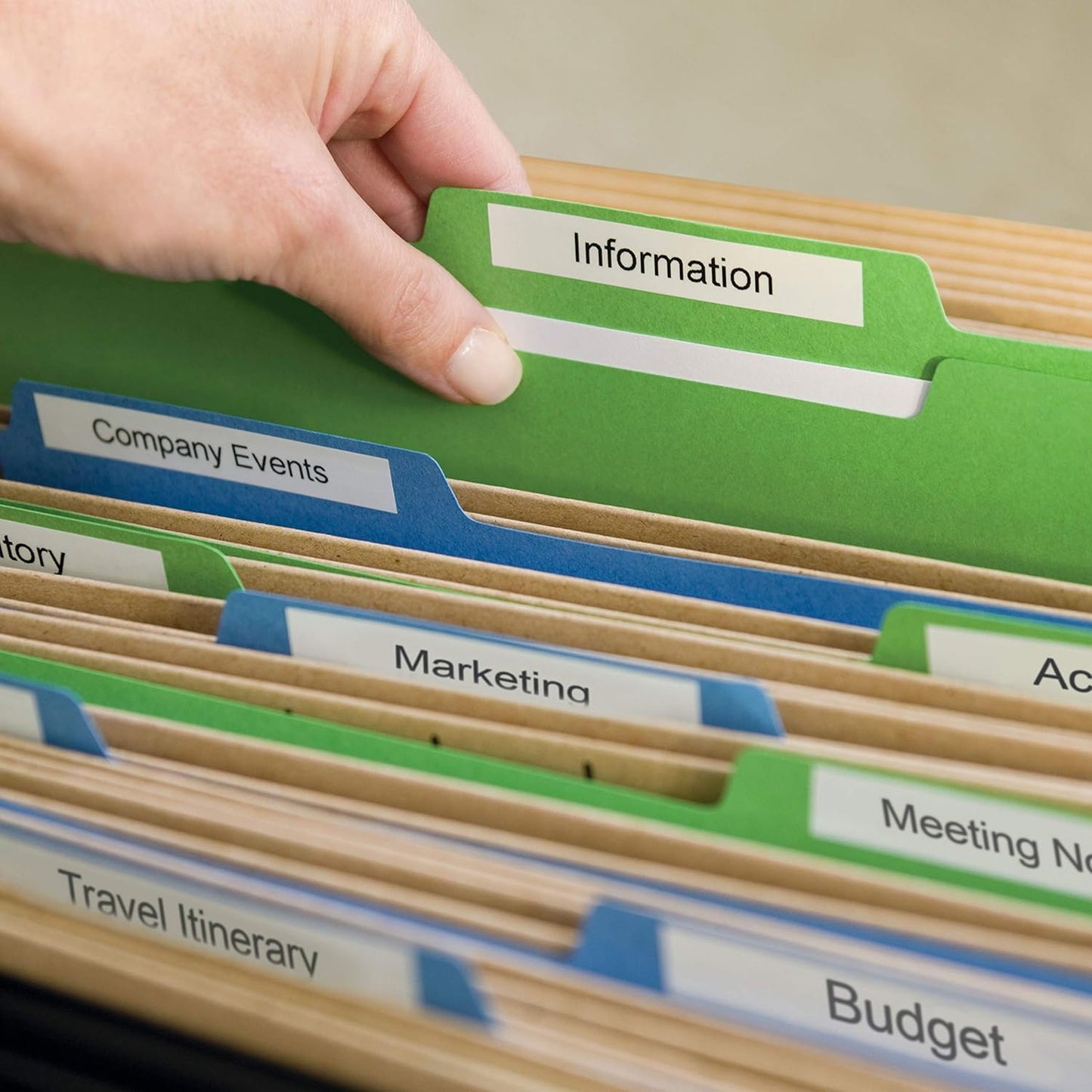 DYMO Label Maker LabelManager 280 Rechargeable Portable Label Maker Easy-to-Use One-Touch Smart Keys QWERTY Keyboard PC and Mac Connectivity For Home & Office Organization