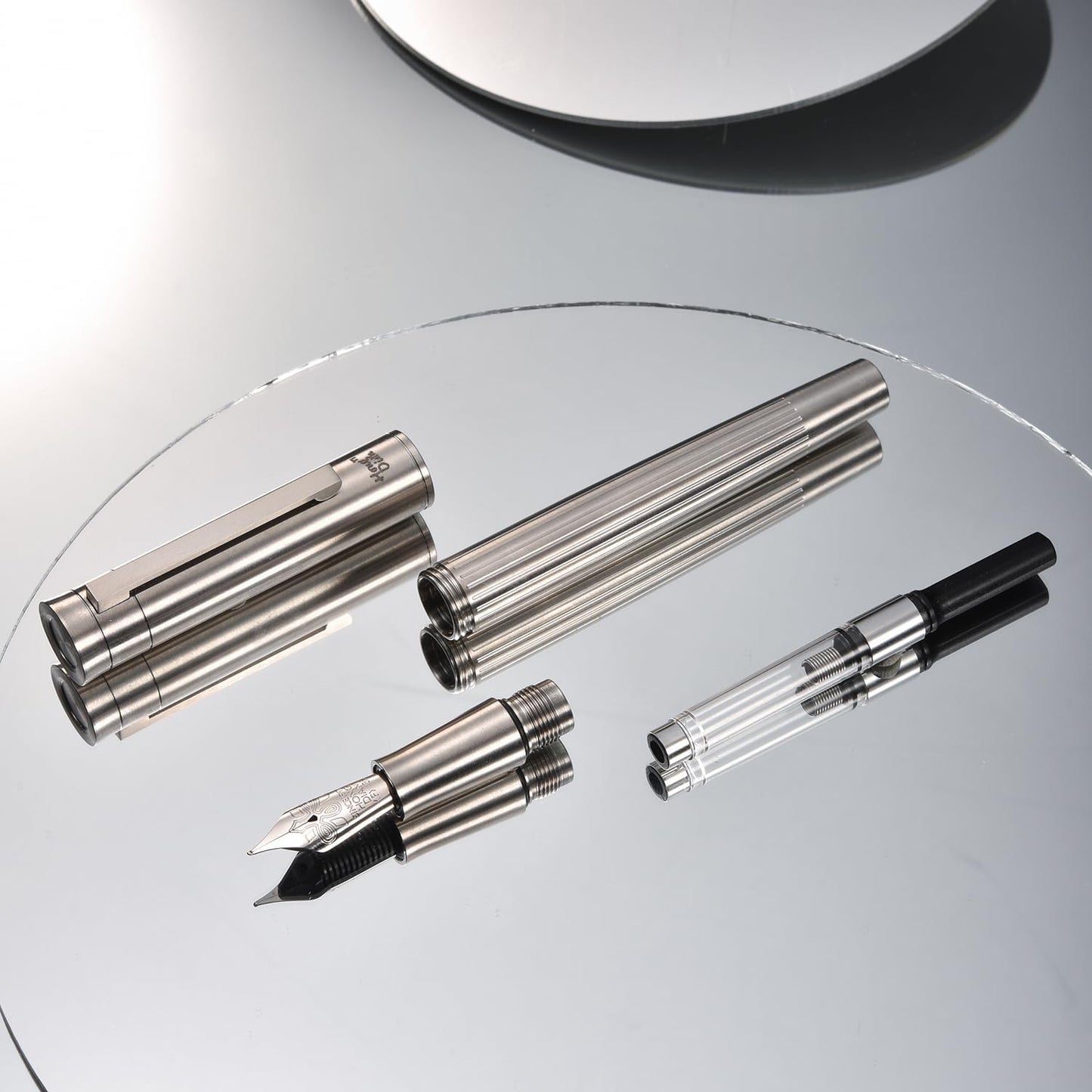 Hongdian T1 Titanium Fountain Pen, Iridium Fine Soft Nib Chinese Knot Carving with Converter and Metal Case Set