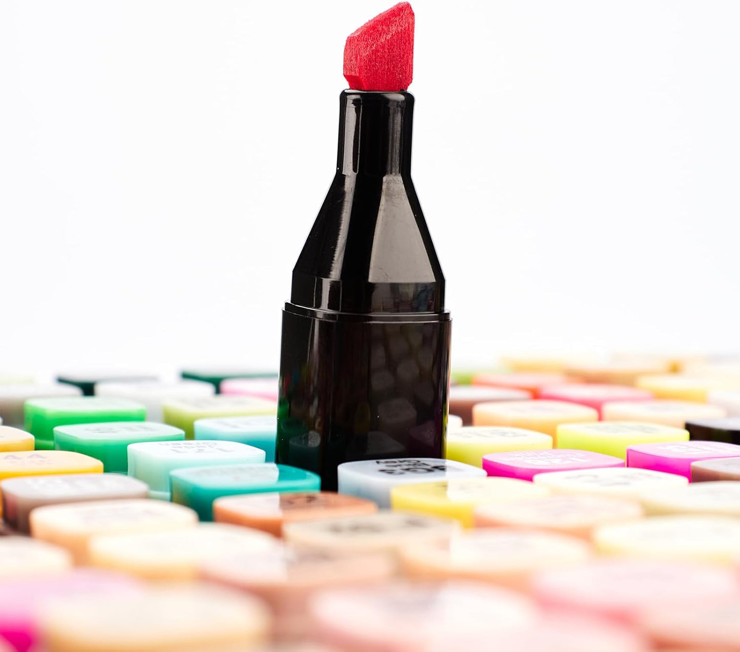 24 Colors Alcohol Markers - Dual Tip Permanent Art Markers Set for Coloring Drawing Painting, Fine and Chisel Tip Alcohol Based Pens with Storage Case for Adult Artists