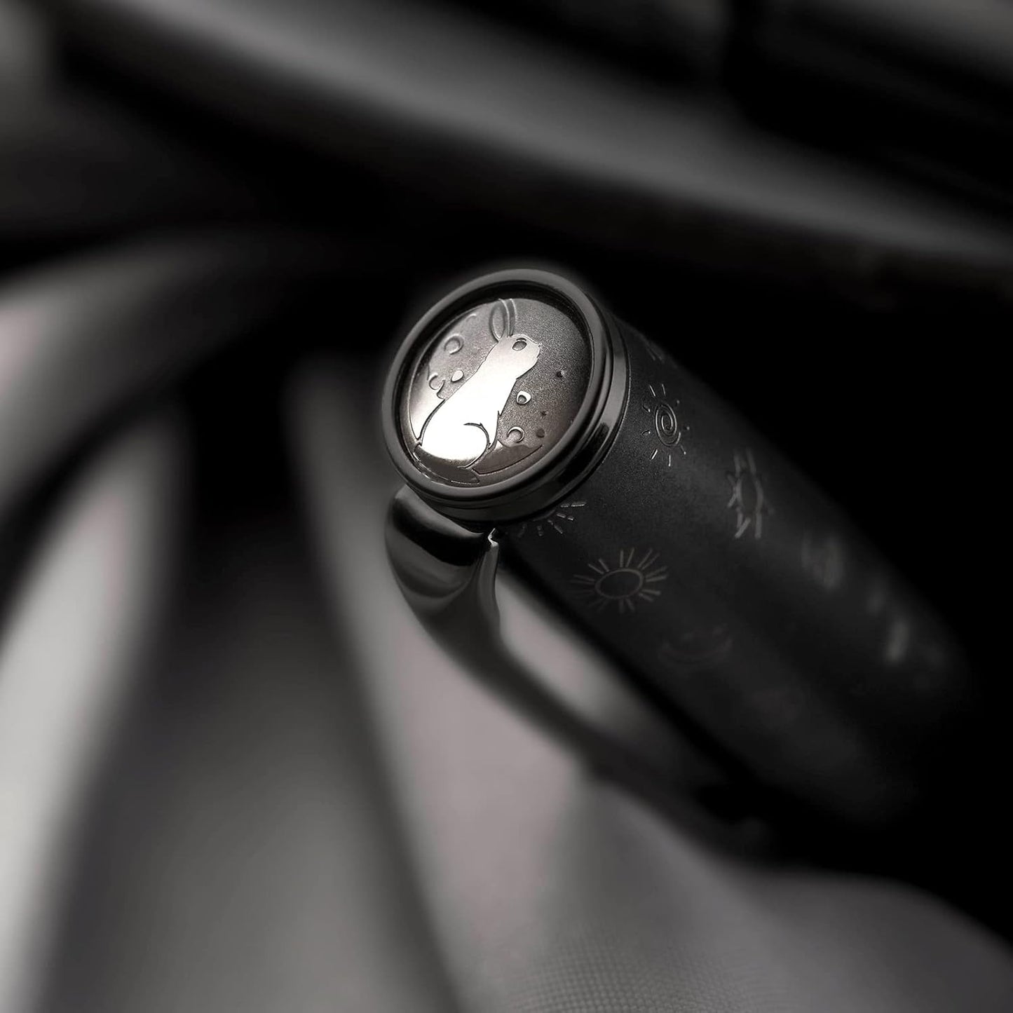 Hongdian N7 Gray Rabbit Resin Piston Fountain Pen, Iridium Long Blade Fine Nib Classic Pen, Smooth Writing Pen with Metal Box