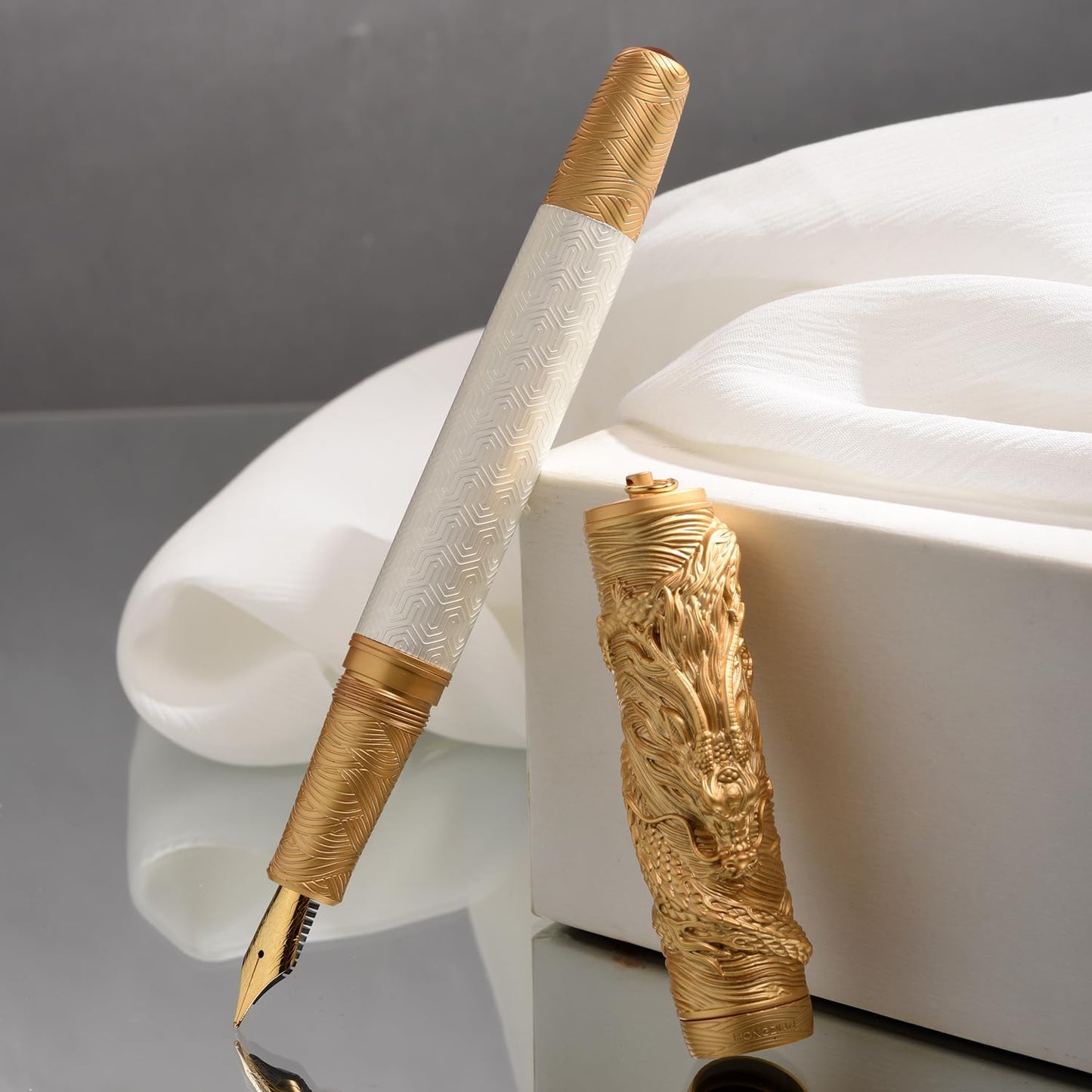 Hongdian A24 Fountain Pen Fine Nib, Snow White & Golden Dragon Stereoscopic Carving Cap Design