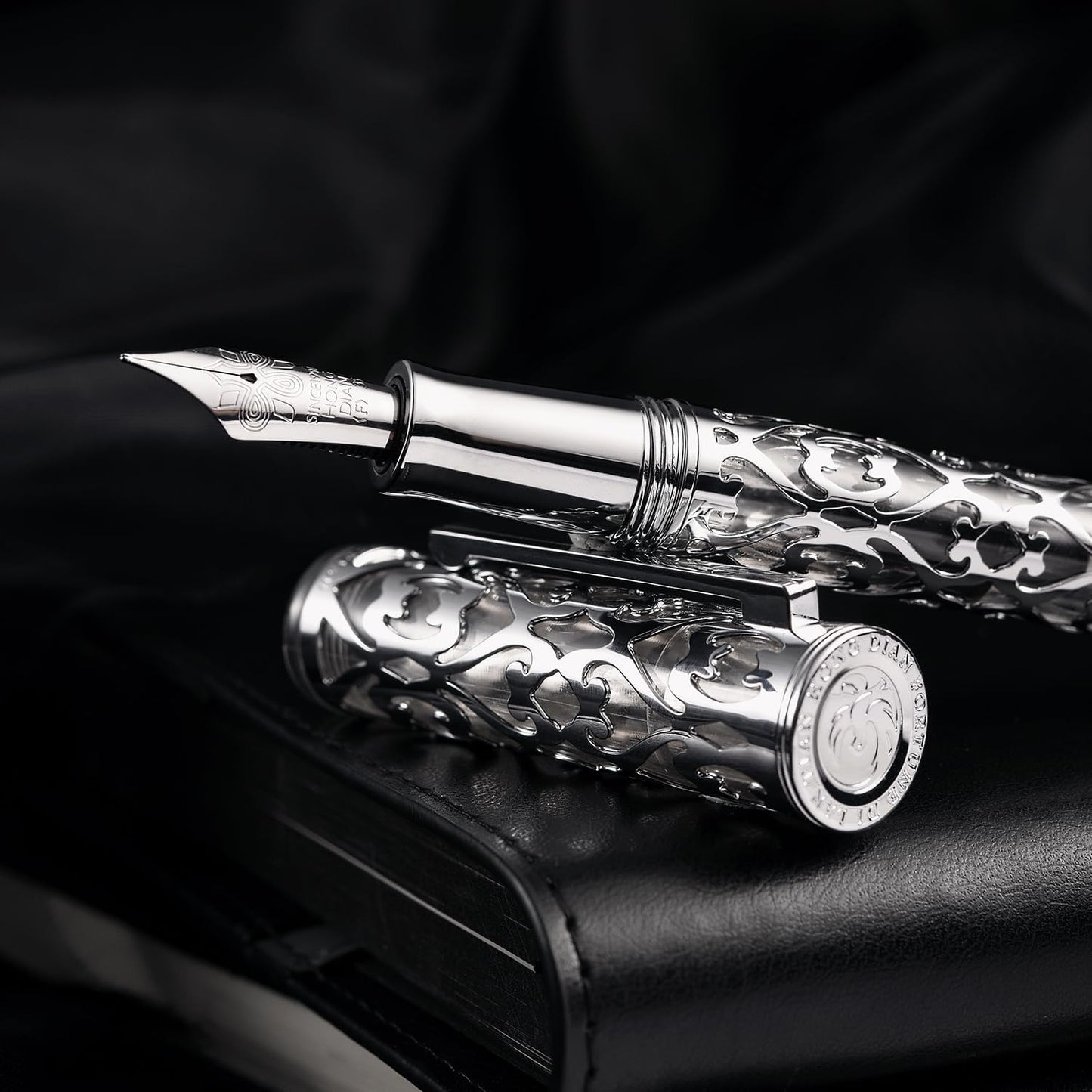 Hongdian D1 Piston Fountain Pen Extra Fine Nib, Hollow Skeleton & Resin Pen with Metal Case Set (Silver)