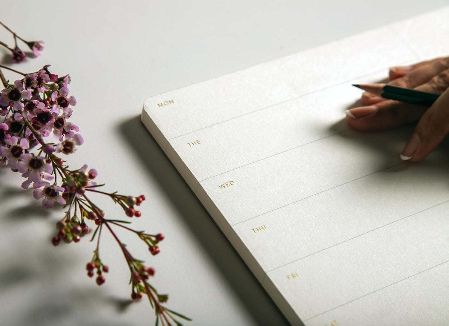 Elegant Weekly Planner Notepad, Undated, 11.22" x 7.87", 52 Sheets (Whole Year), Gold Foil, Tear Off Sheets, Minimalist Work Planner Pad, Weekly To Do List Notepad, Eco-friendly, FSC™ Certified Weekly Desk Planner