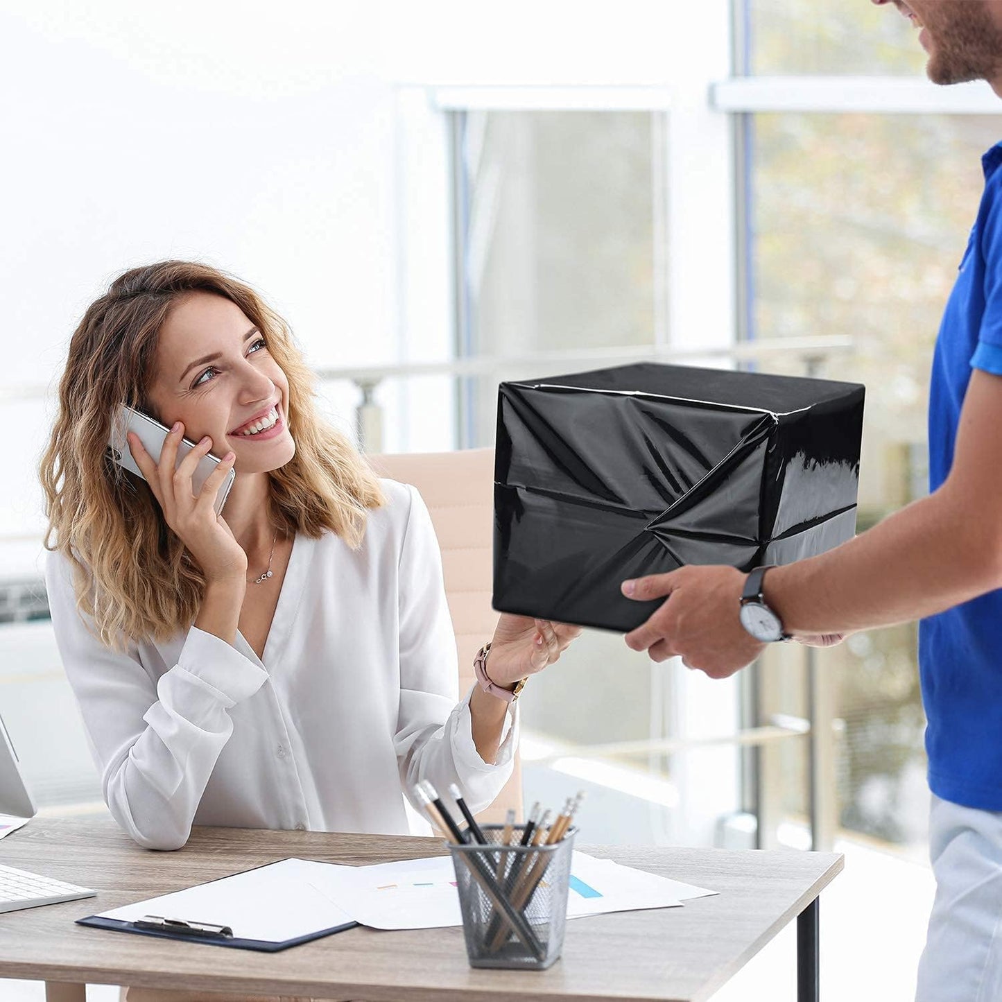 Fuxury Large Poly Mailers 24x24 Inch 300 Pcs, Bulk Shipping Bags for Clothing, Strong Adhesive Shipping Envelopes for Small Business Suppliers,Waterproof Mailers Poly Bags Mailing Envelopes Black