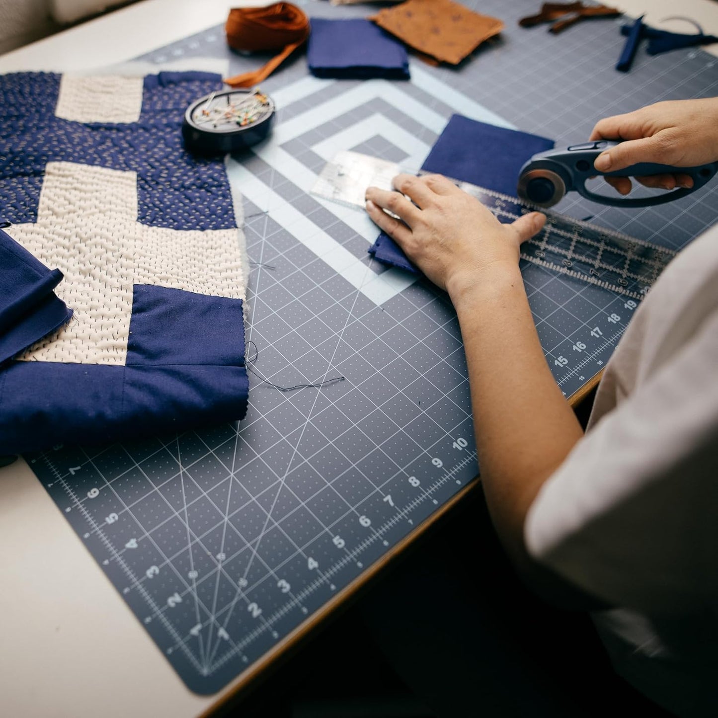 Fiskars Self Healing Cutting Mat with Grid for Sewing, Quilting, and Crafts - 24" x 36 Grid Lilac/Mountain Haze