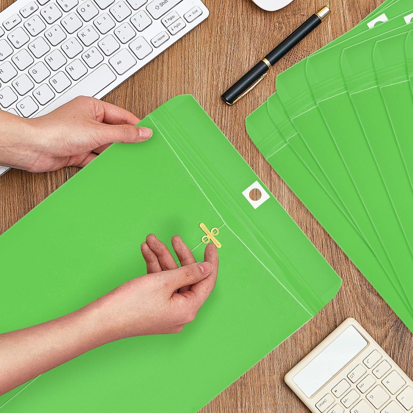 Geyee 100 Pcs Clasp Manilla Envelopes 9 x 12 Inch Gummed Colored Envelopes for Storing or Mailing for Home Office Business Supplies(Green)