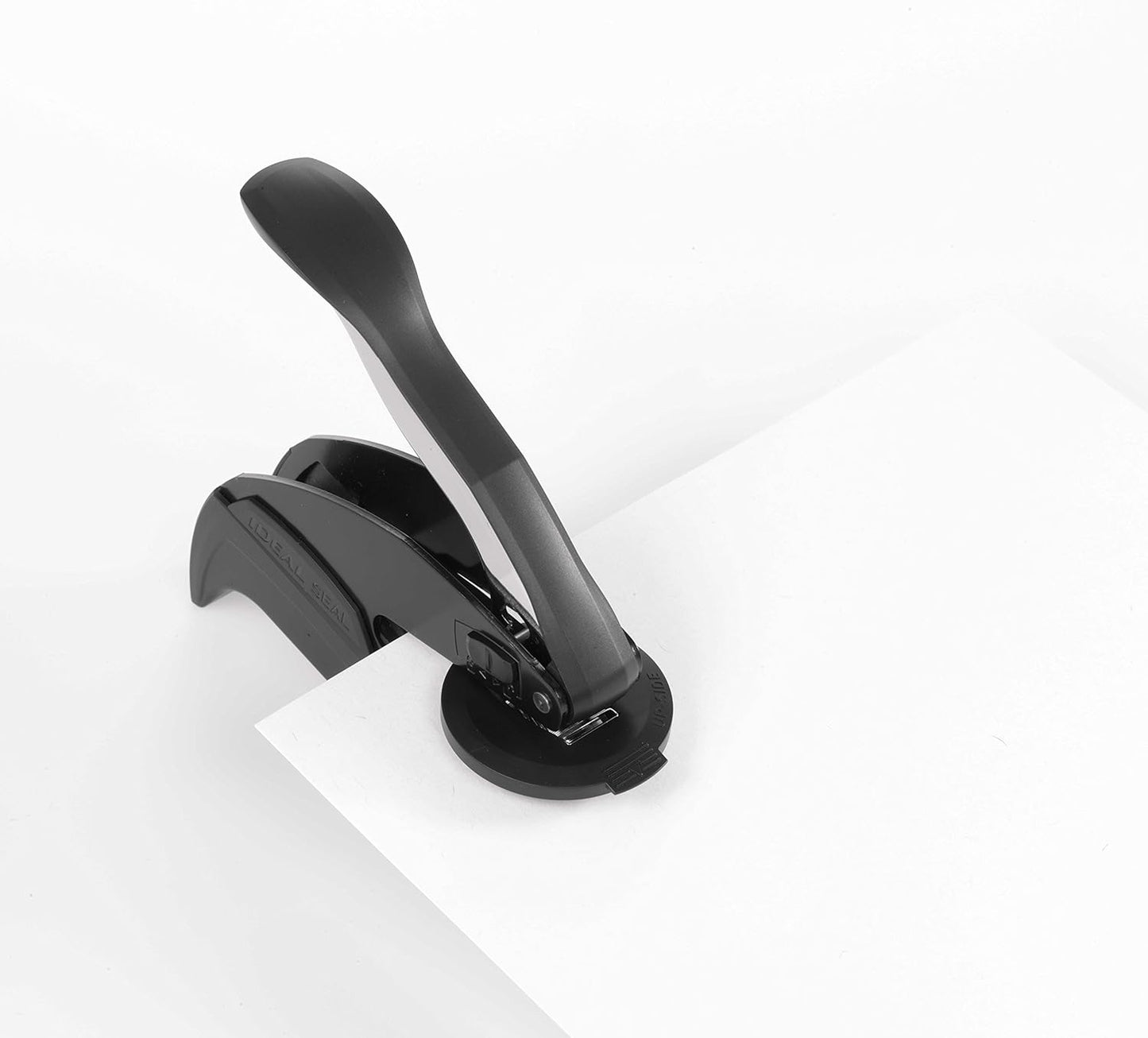 Custom Monogram Address Embosser - Personalized Round Seal with 50 Gold Seal Labels - Style EM025